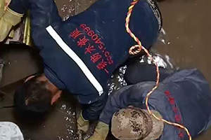 汉中电梯井堵漏施工视频